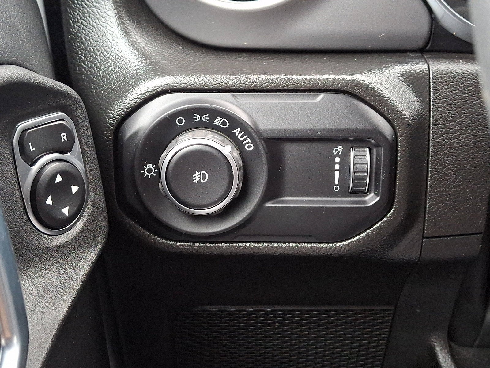 2023 Jeep Wrangler 2-Door Sport S 4x4