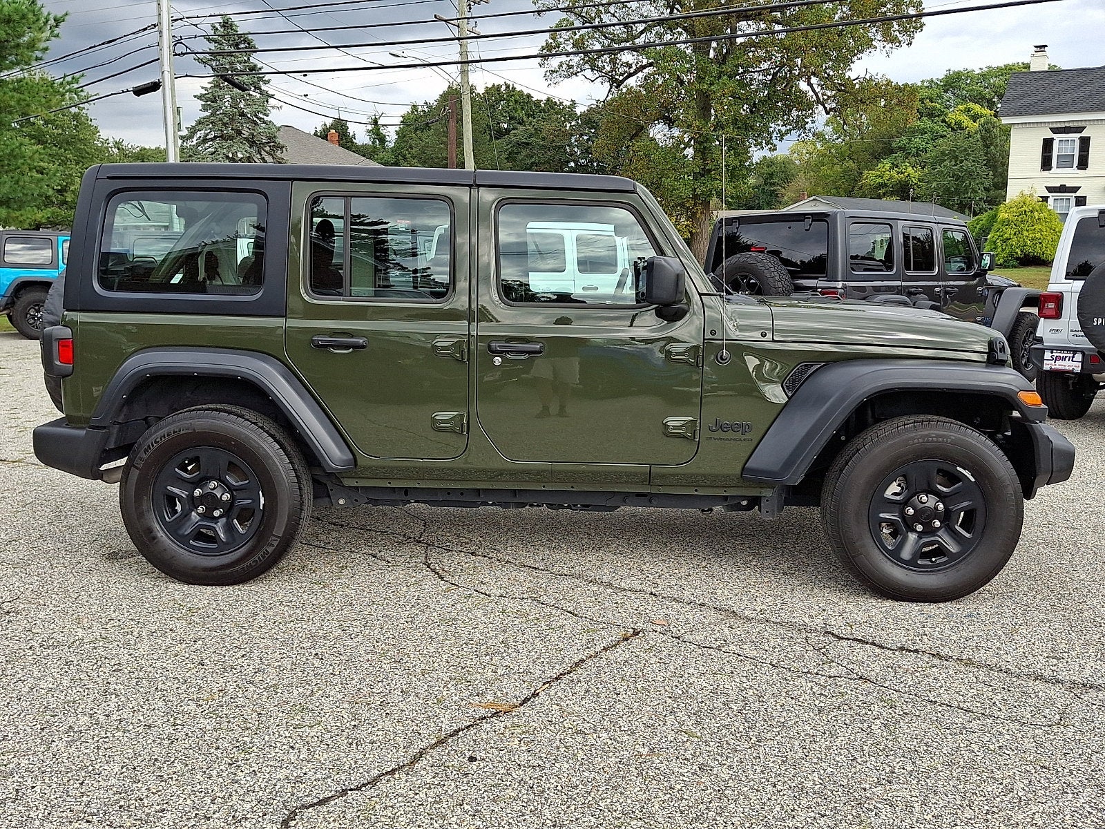 2023 Jeep Wrangler 4-Door Sport 4x4
