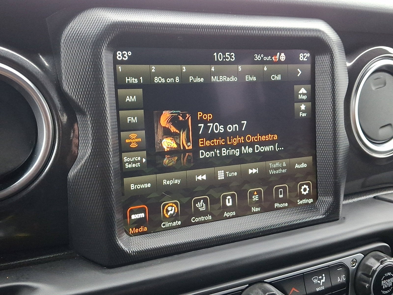 2022 Jeep Wrangler Sahara Altitude 4x4