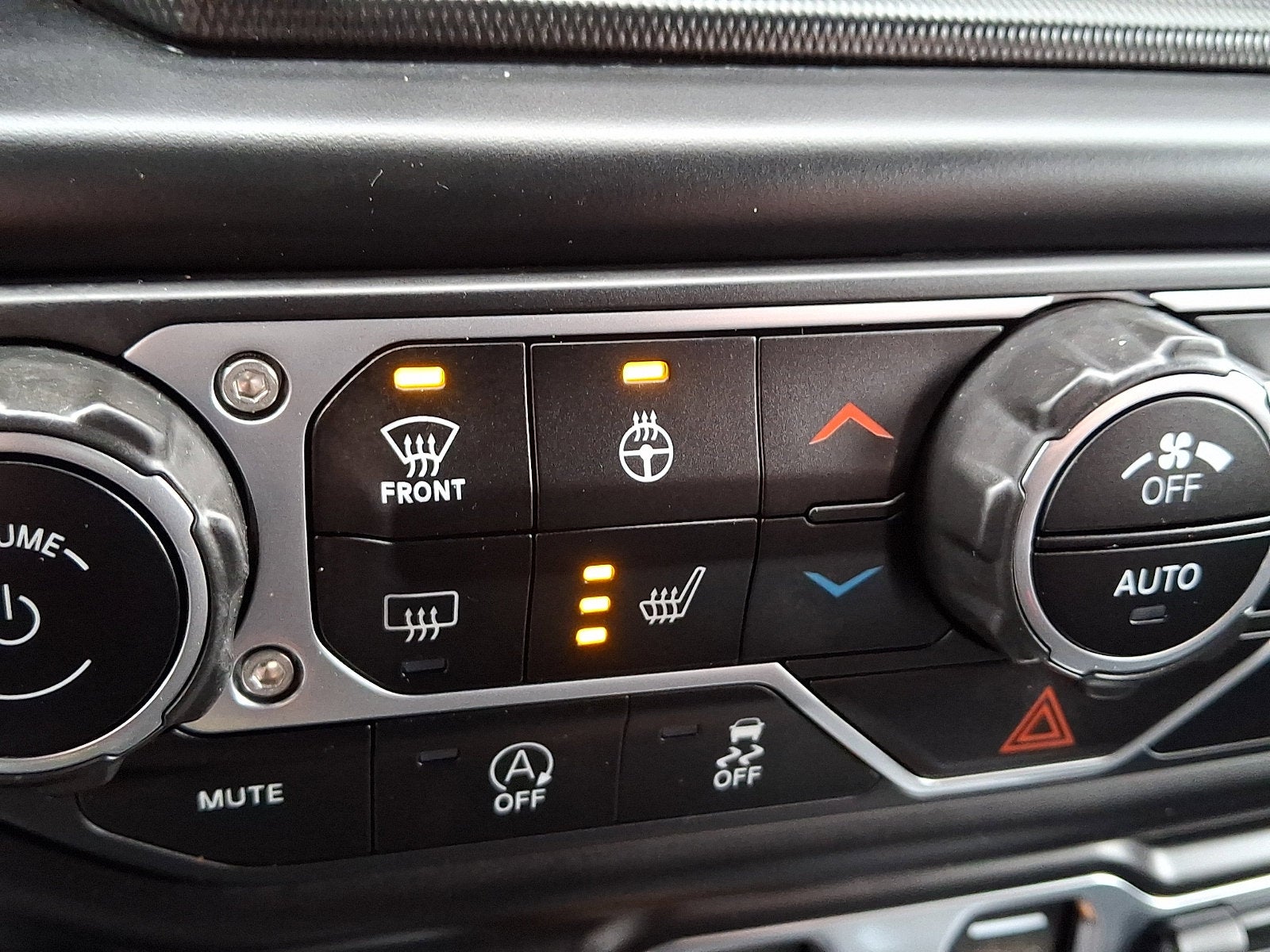 2022 Jeep Wrangler Sahara Altitude 4x4