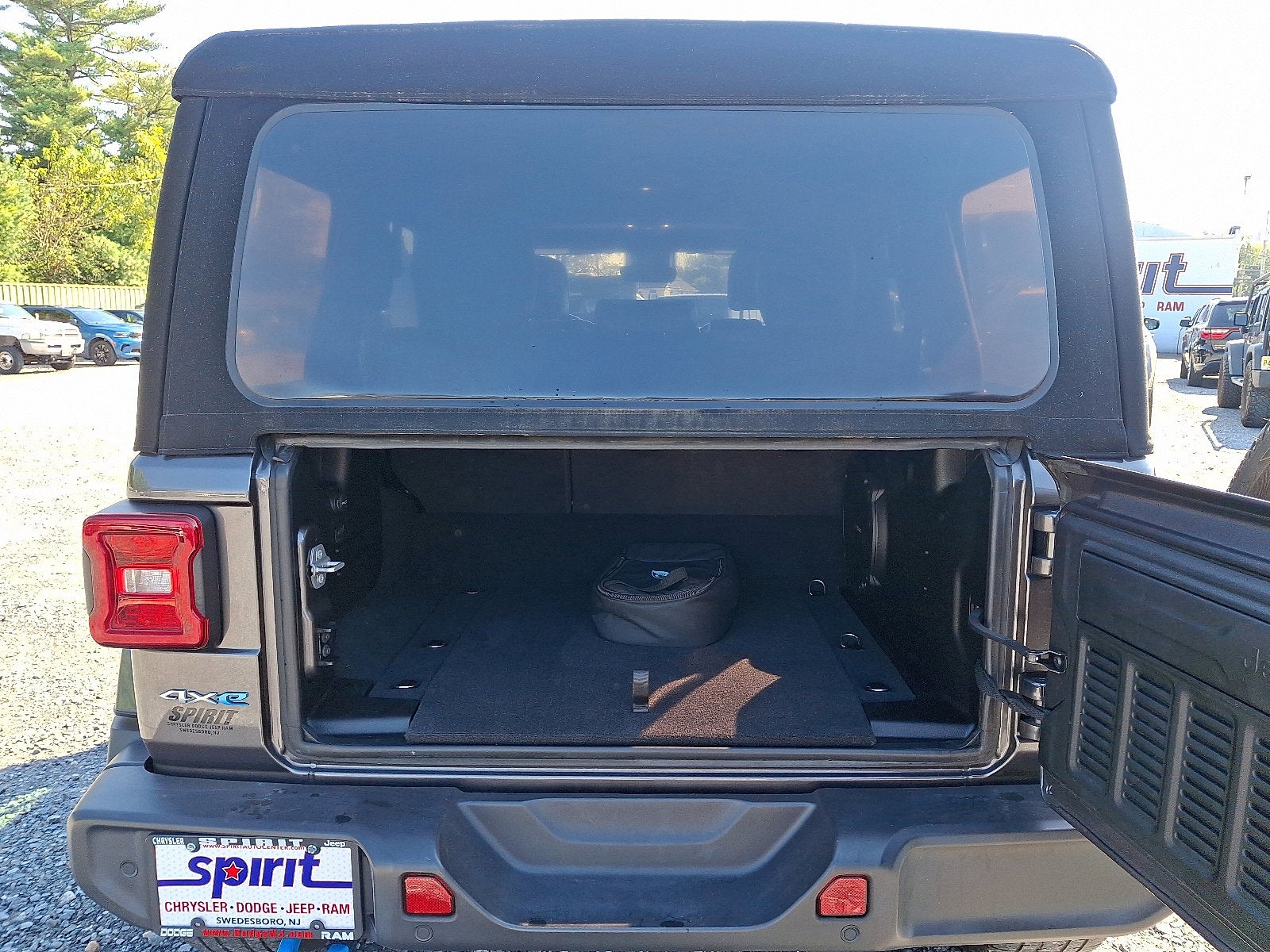 2022 Jeep Wrangler 4xe Unlimited Sahara 4x4