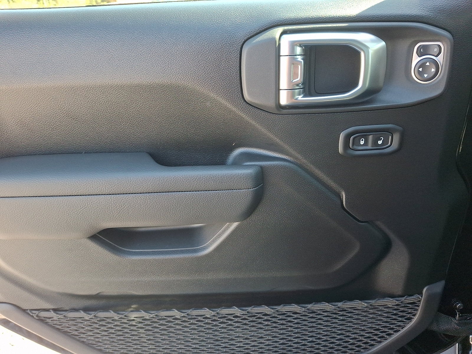 2027 Jeep Wrangler WRANGLER 4-DOOR SPORT S