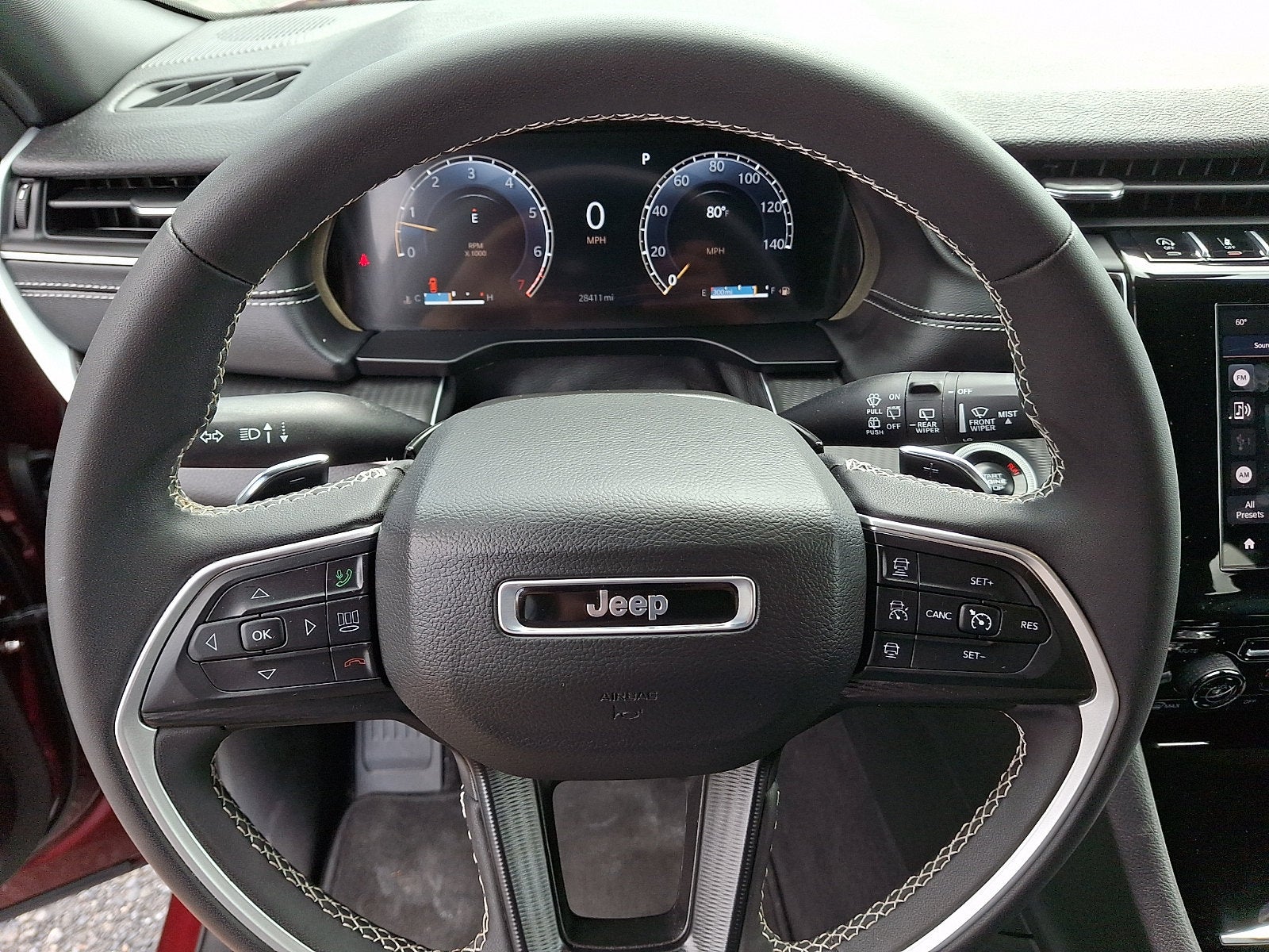 2025 Jeep Grand Cherokee Laredo 4x4