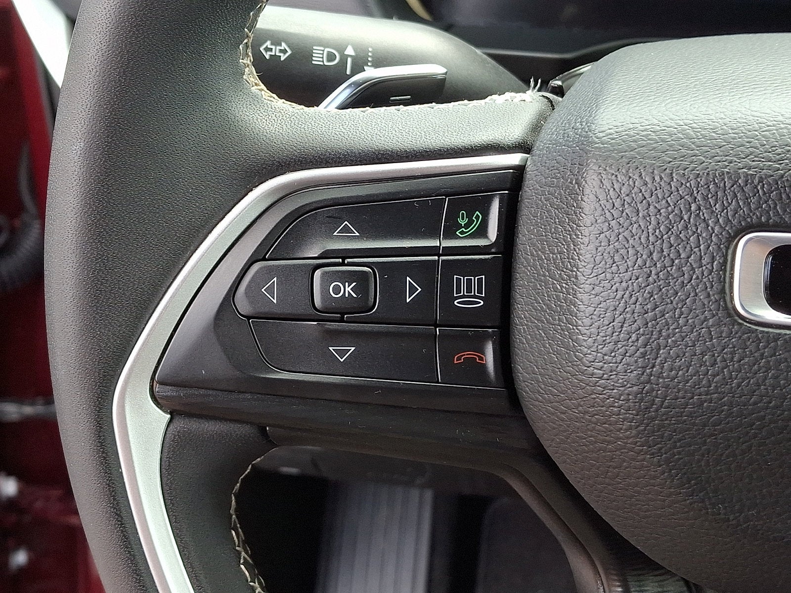 2025 Jeep Grand Cherokee Laredo 4x4