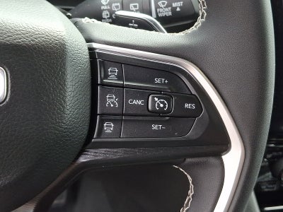 2025 Jeep Grand Cherokee Laredo 4x4
