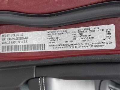 2025 Jeep Grand Cherokee Laredo 4x4