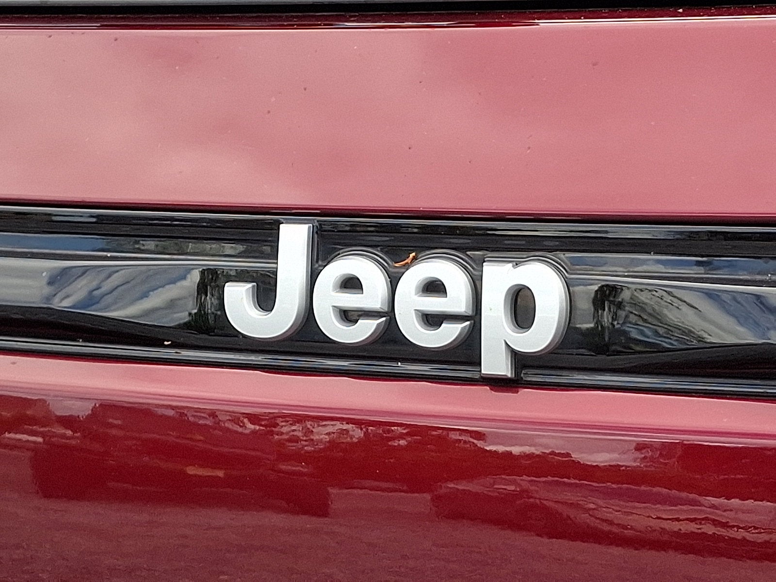 2025 Jeep Grand Cherokee Laredo 4x4