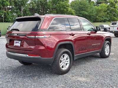 2025 Jeep Grand Cherokee Laredo 4x4
