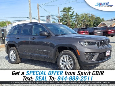 2025 Jeep Grand Cherokee GRAND CHEROKEE LAREDO X 4X4