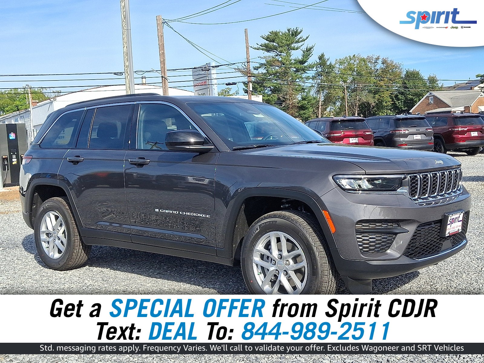 2025 Jeep Grand Cherokee GRAND CHEROKEE LAREDO X 4X4