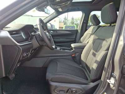 2025 Jeep Grand Cherokee GRAND CHEROKEE LAREDO X 4X4