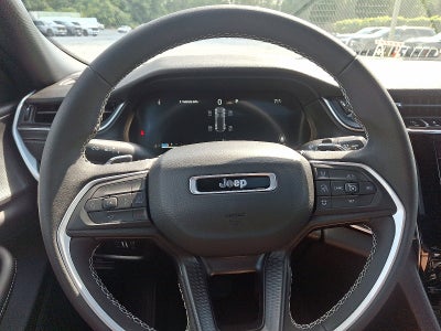 2025 Jeep Grand Cherokee GRAND CHEROKEE LAREDO X 4X4