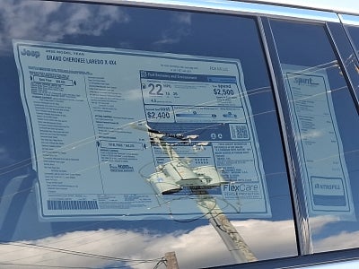 2025 Jeep Grand Cherokee GRAND CHEROKEE LAREDO X 4X4