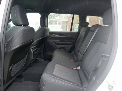 2024 Jeep Grand Cherokee Laredo 4x4