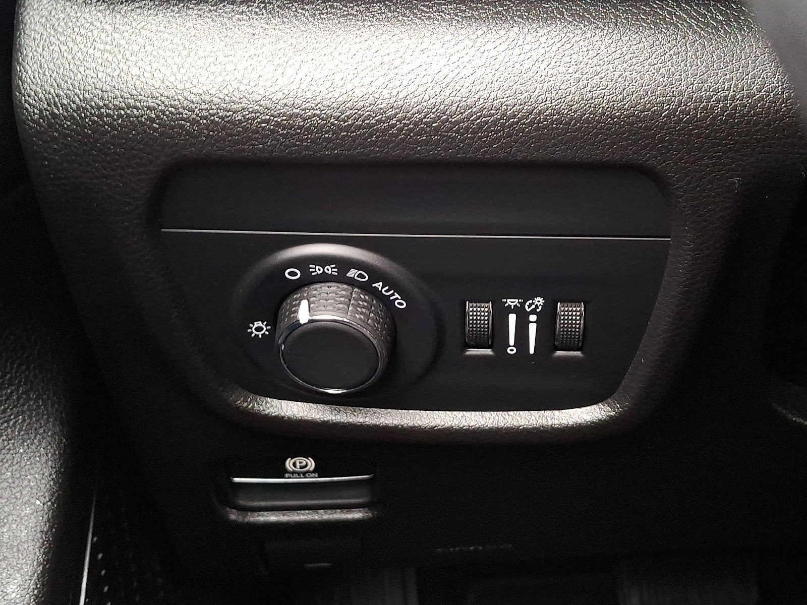 2024 Jeep Grand Cherokee Laredo 4x4