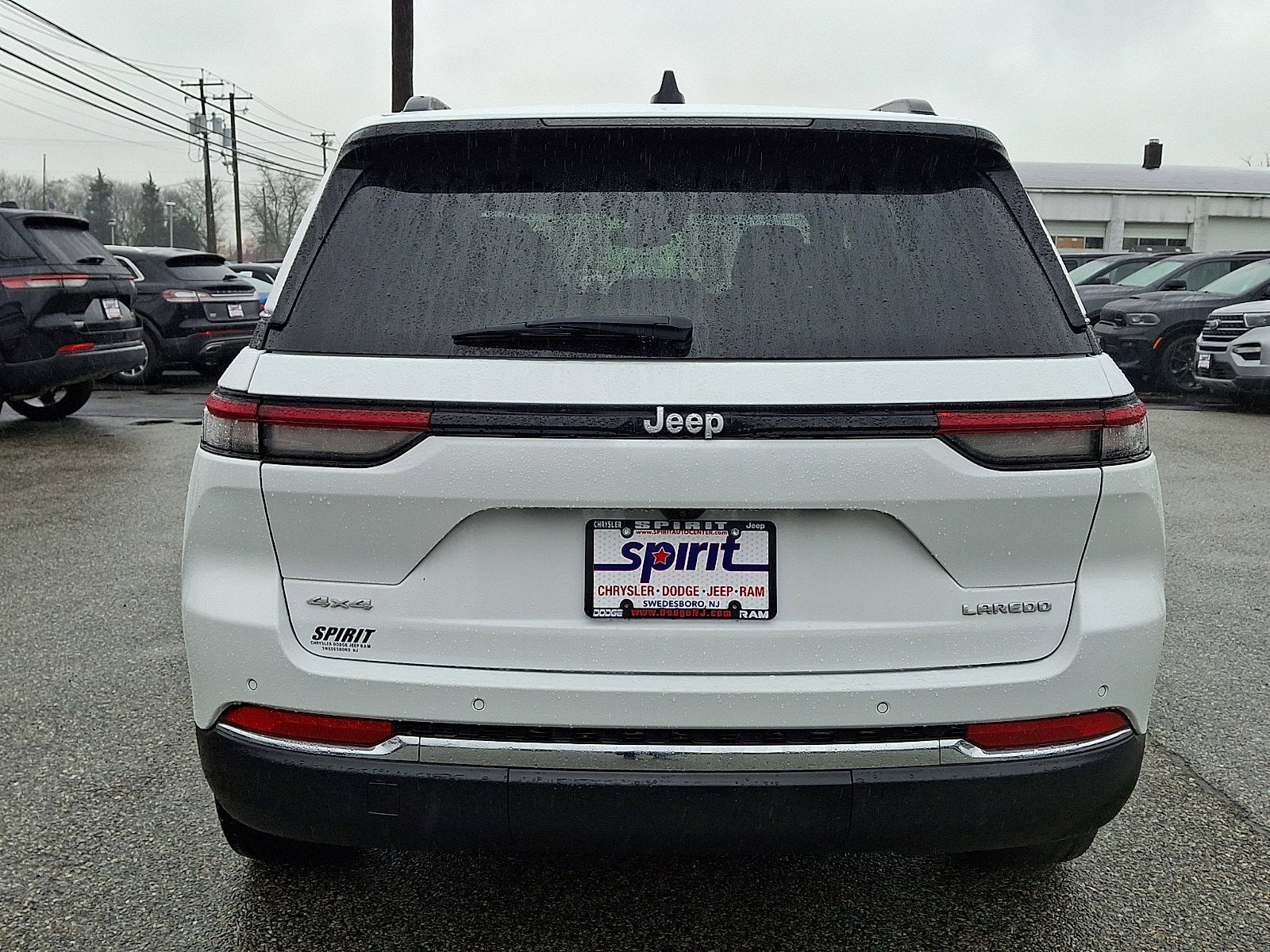 2024 Jeep Grand Cherokee Laredo 4x4