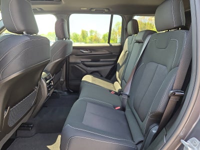 2024 Jeep Grand Cherokee Laredo X 4x4