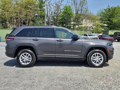 2024 Jeep Grand Cherokee Laredo X 4x4
