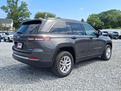 2025 Jeep Grand Cherokee GRAND CHEROKEE LAREDO X 4X4