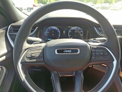 2025 Jeep Grand Cherokee GRAND CHEROKEE LAREDO X 4X4