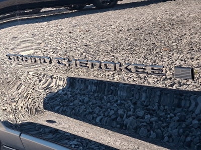 2027 Jeep Grand Cherokee GRAND CHEROKEE LAREDO X 4X4