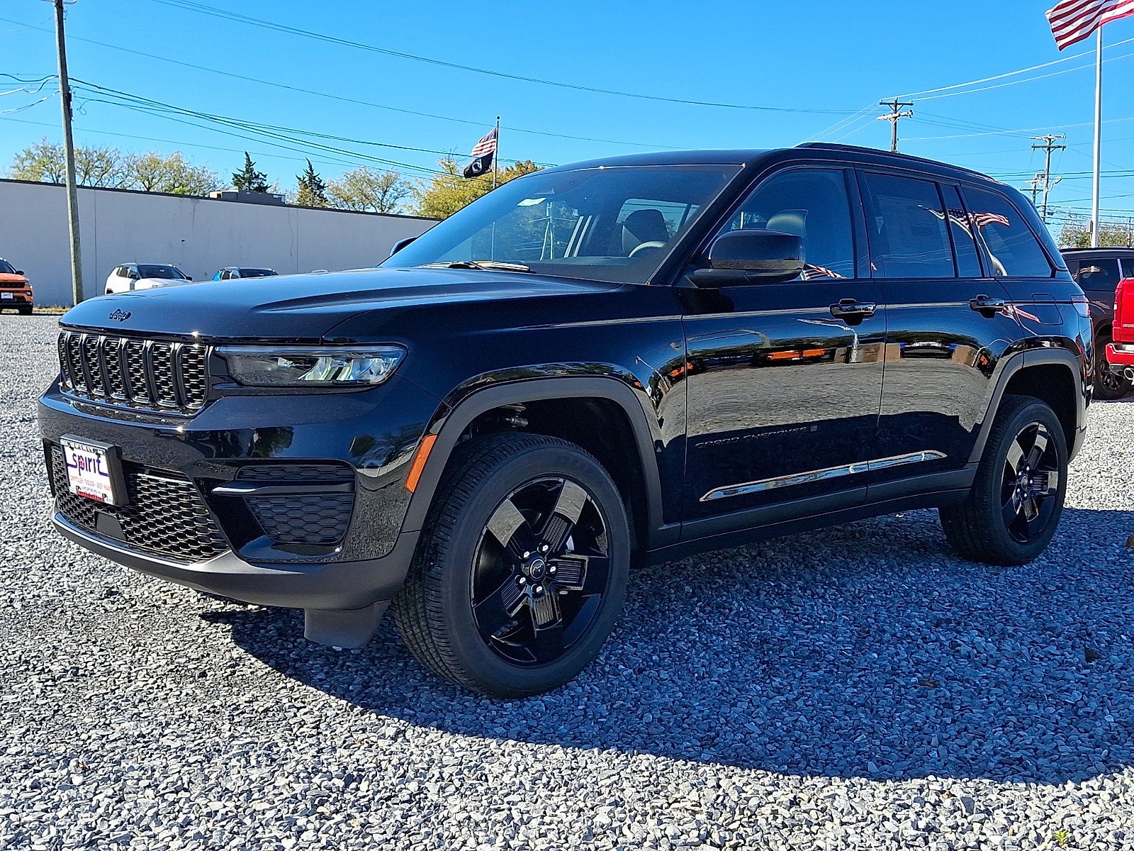 2027 Jeep Grand Cherokee GRAND CHEROKEE LAREDO X 4X4