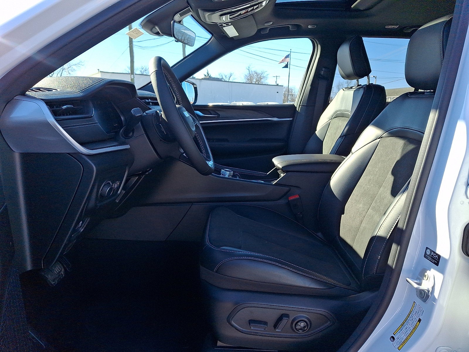 2026 Jeep Grand Cherokee GRAND CHEROKEE ALTITUDE 4X4