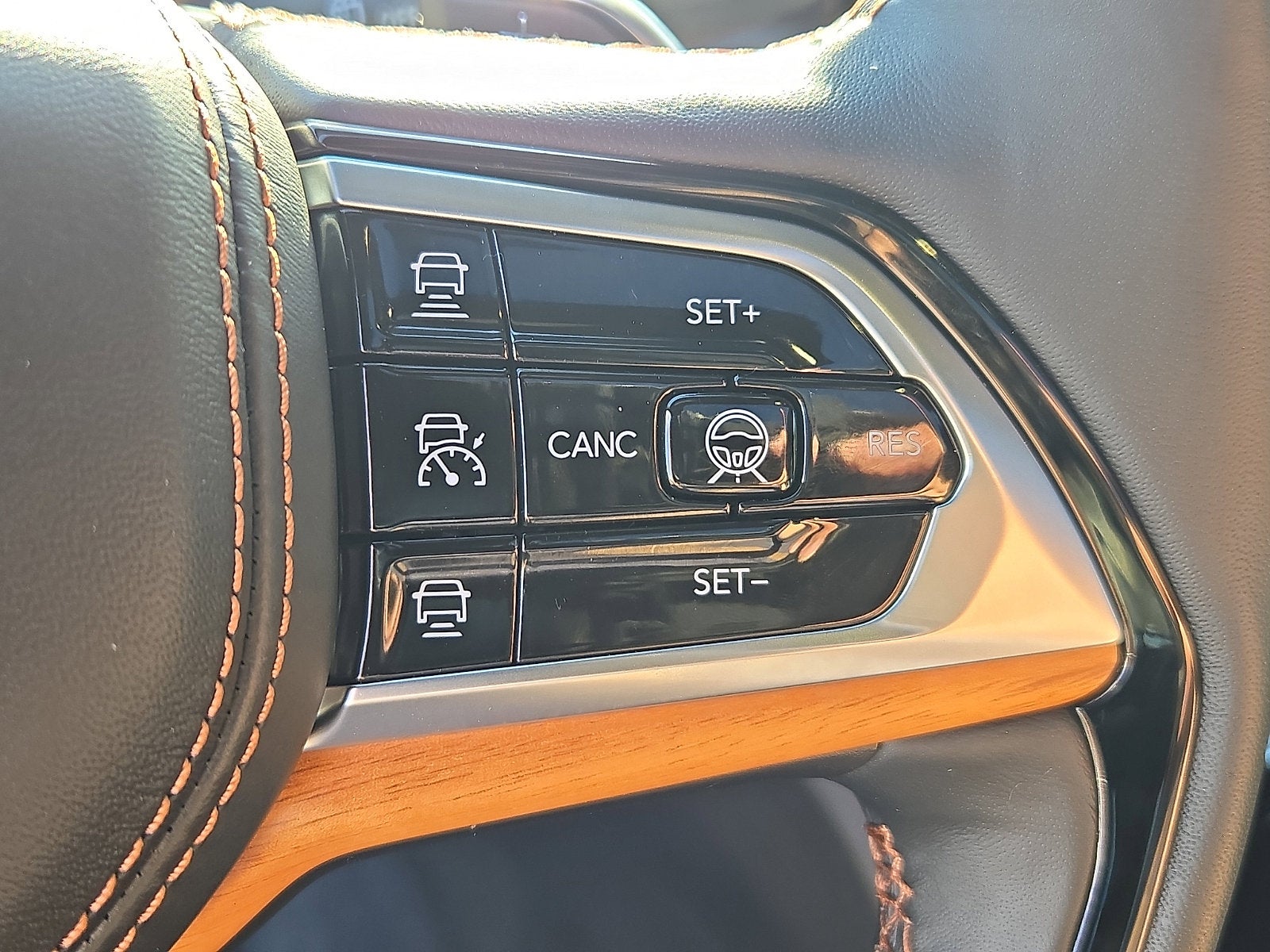 2025 Jeep Grand Cherokee Summit Reserve 4x4