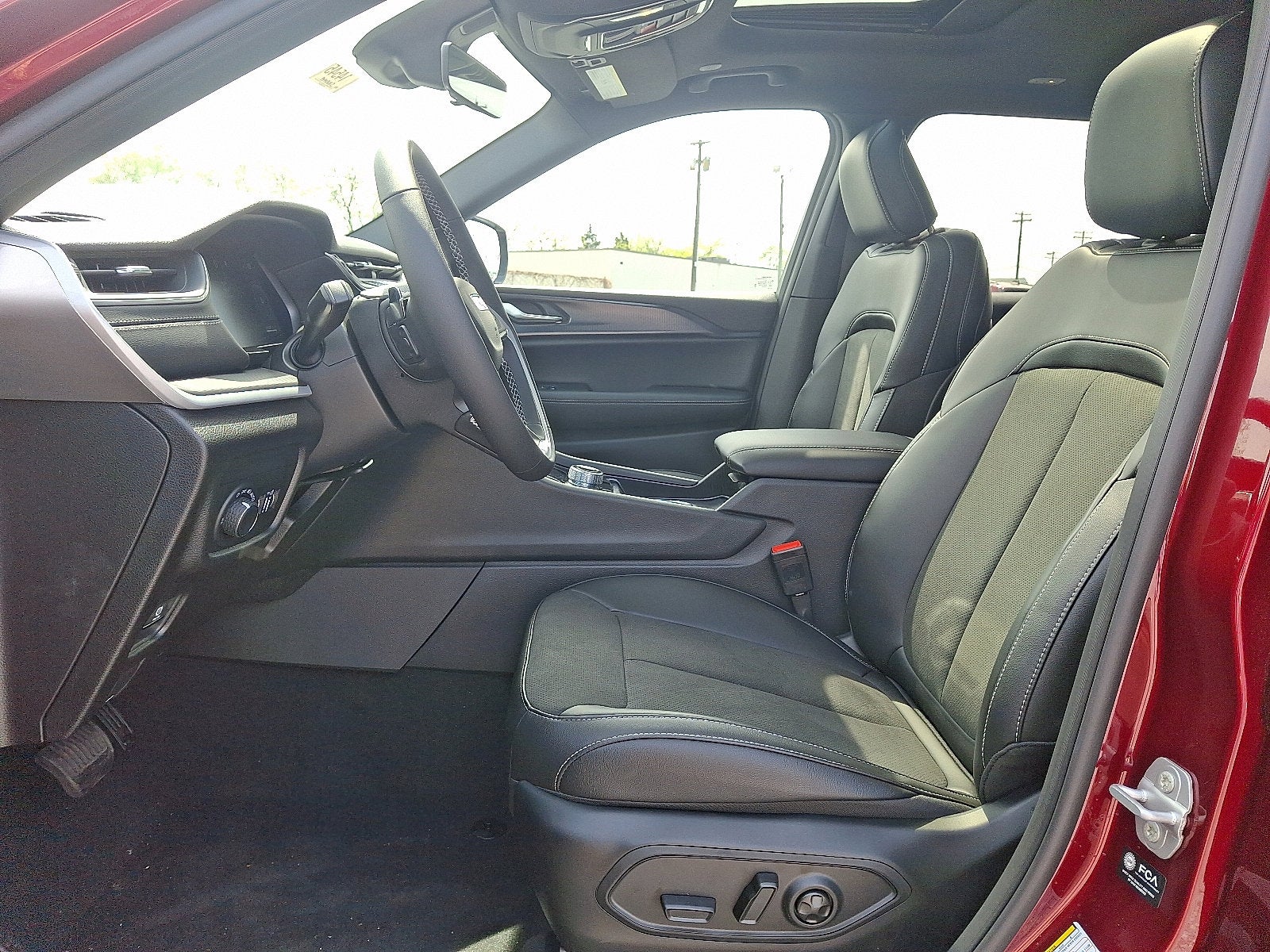 2025 Jeep Grand Cherokee L GRAND CHEROKEE L ALTITUDE X 4X4