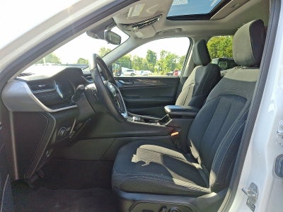 2021 Jeep Grand Cherokee L Laredo 4x4