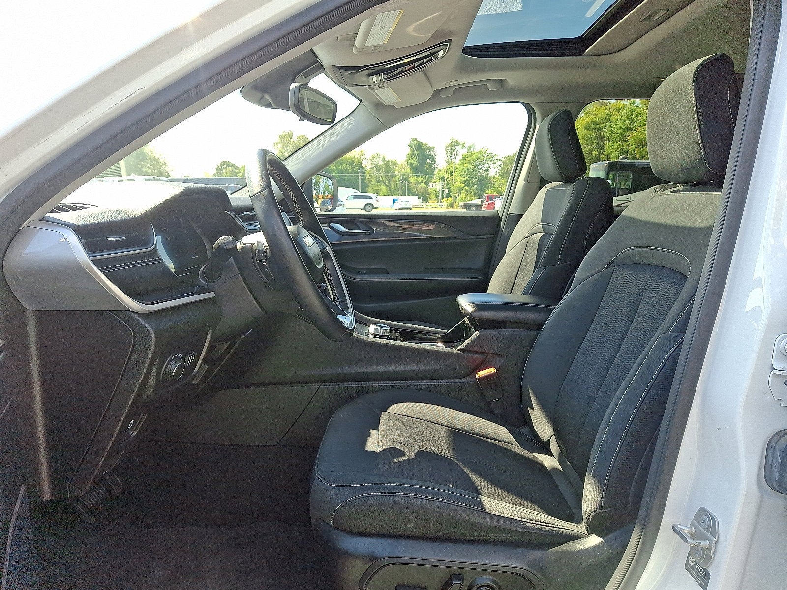 2021 Jeep Grand Cherokee L Laredo 4x4