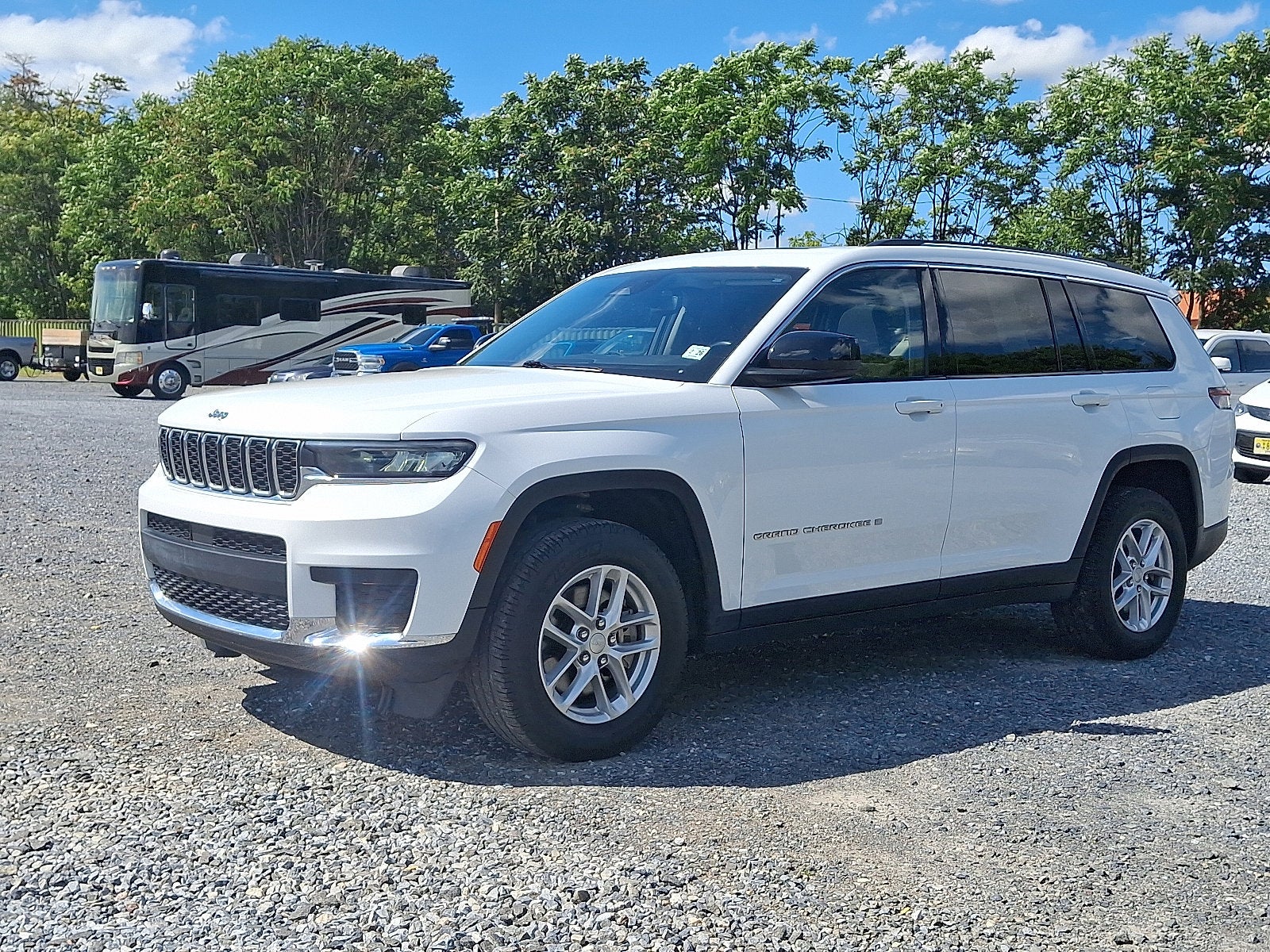 2021 Jeep Grand Cherokee L Laredo 4x4