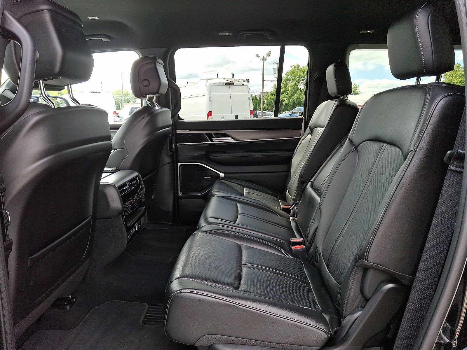 2025 Jeep Wagoneer L Series I 4x4