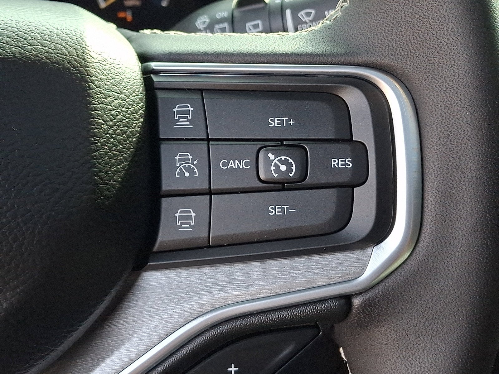 2024 Jeep Wagoneer L Series II Carbide 4x4