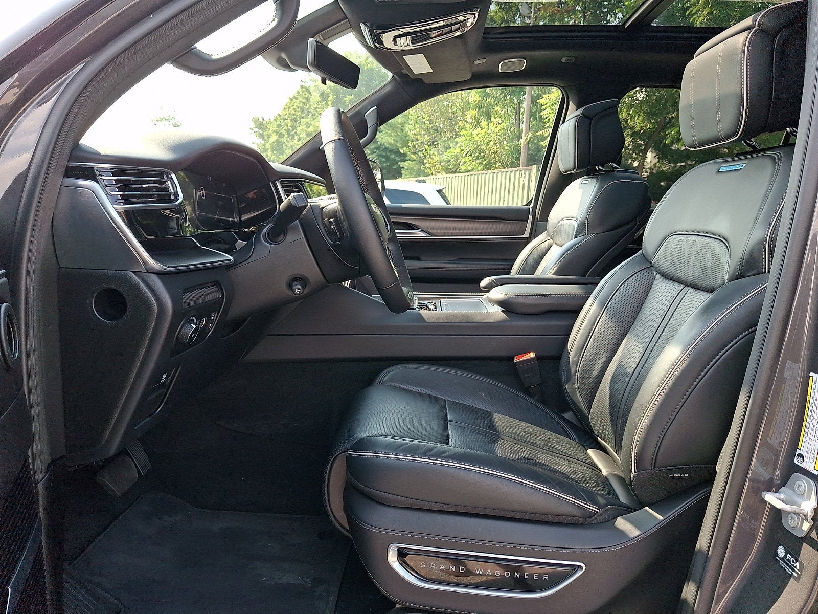 2025 Jeep Grand Wagoneer L Obsidian 4x4