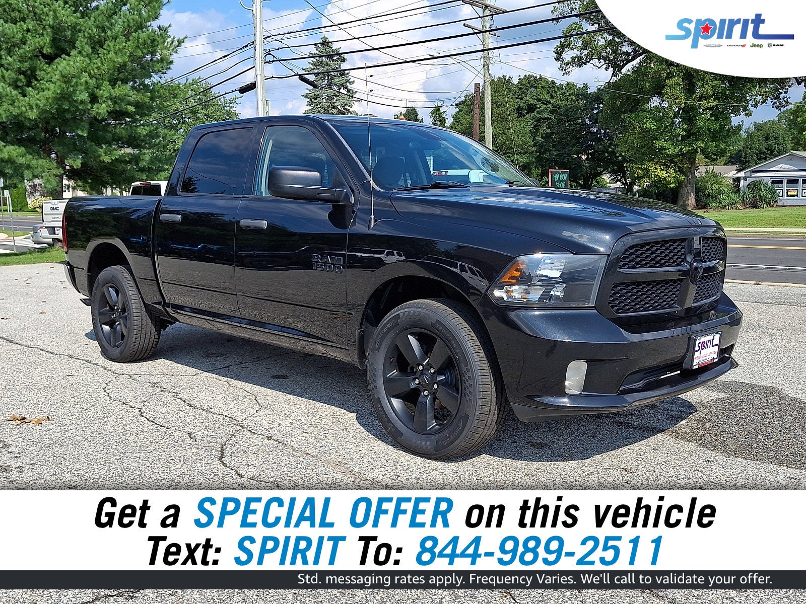 2017 RAM 1500 Express Crew Cab 4x4 5'7' Box