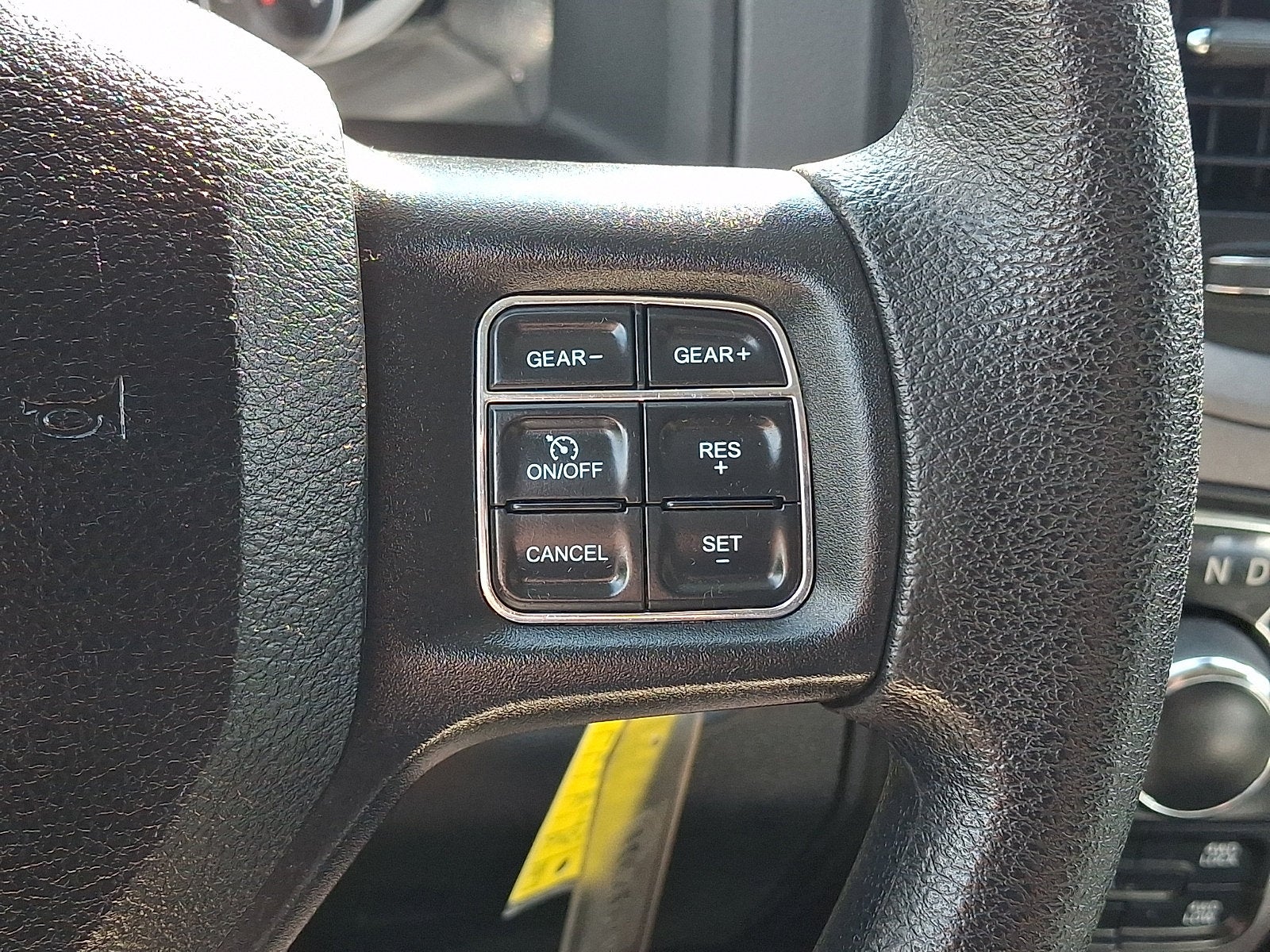 2017 RAM 1500 Express Crew Cab 4x4 5'7' Box
