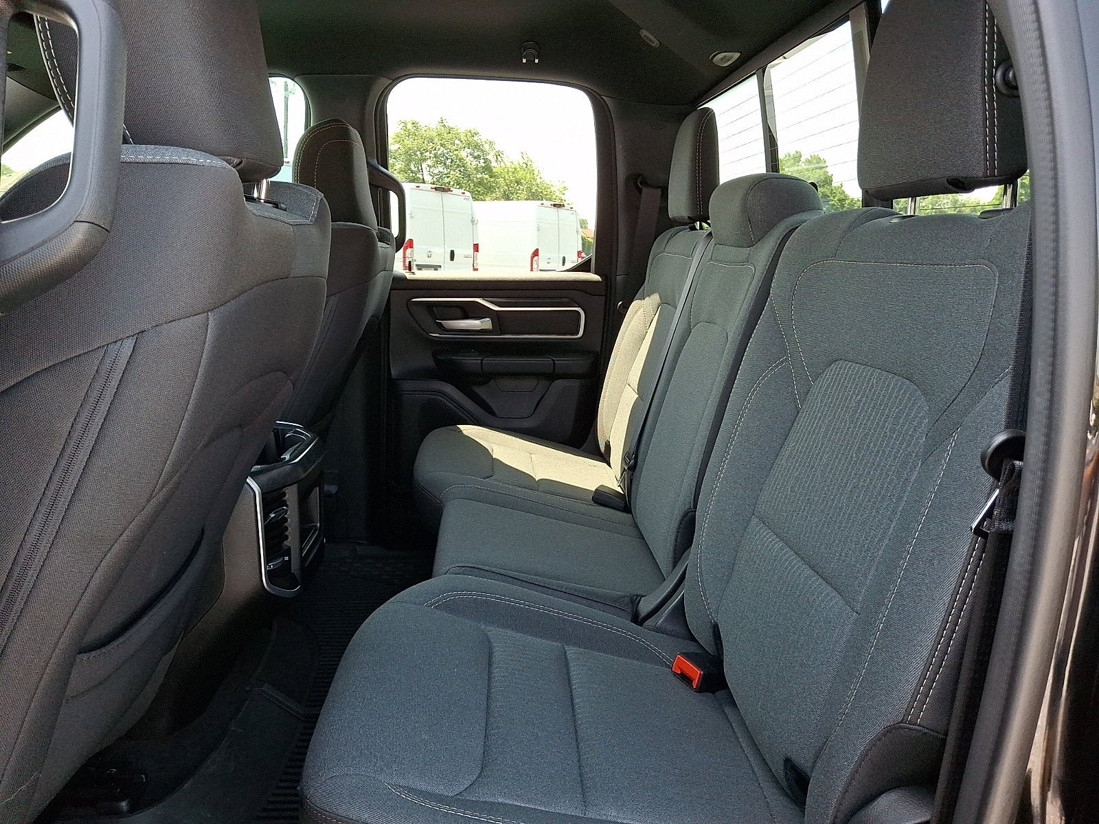 2023 RAM 1500 Big Horn Quad Cab 4x4 6'4' Box