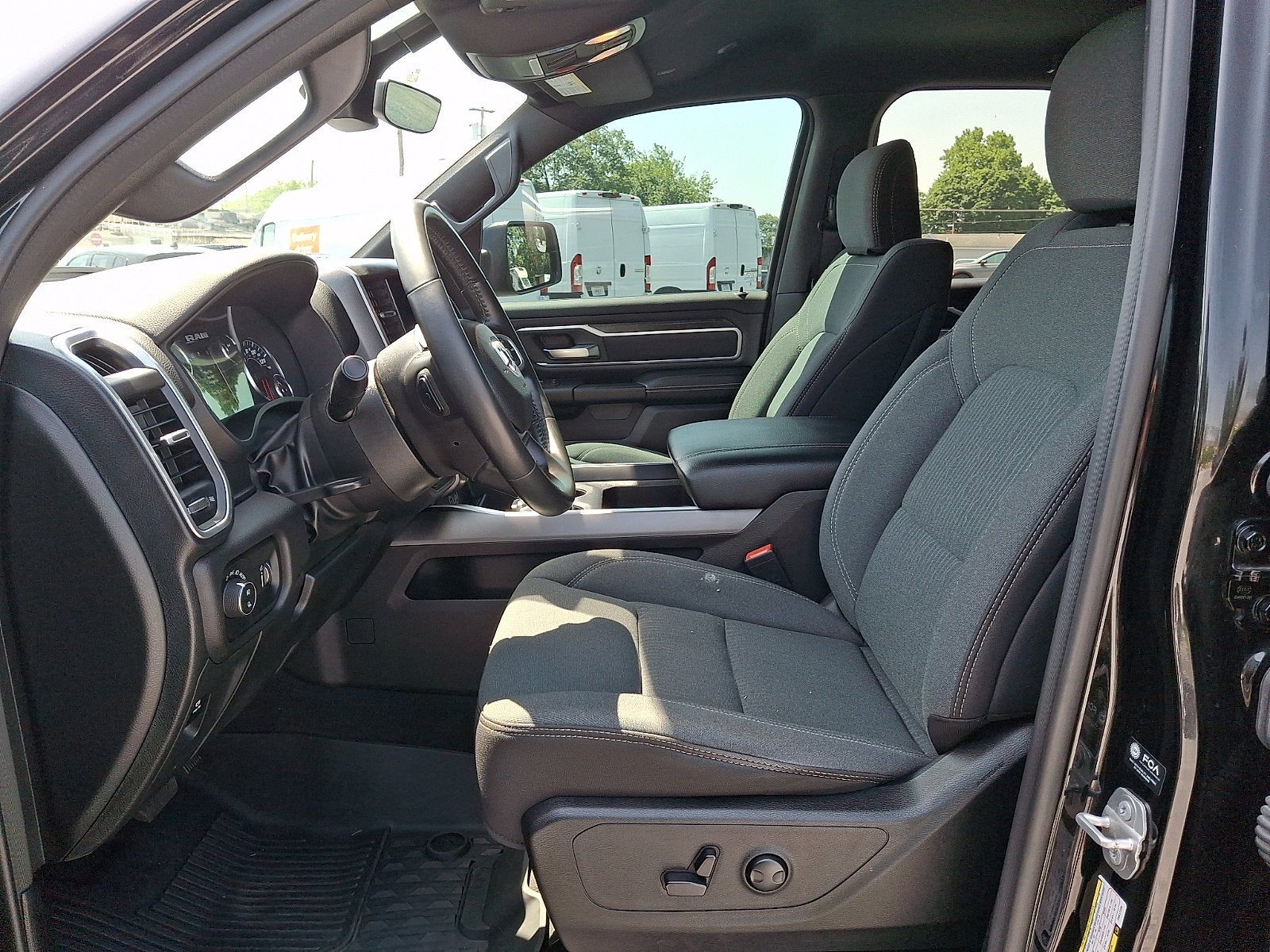 2023 RAM 1500 Big Horn Quad Cab 4x4 6'4' Box