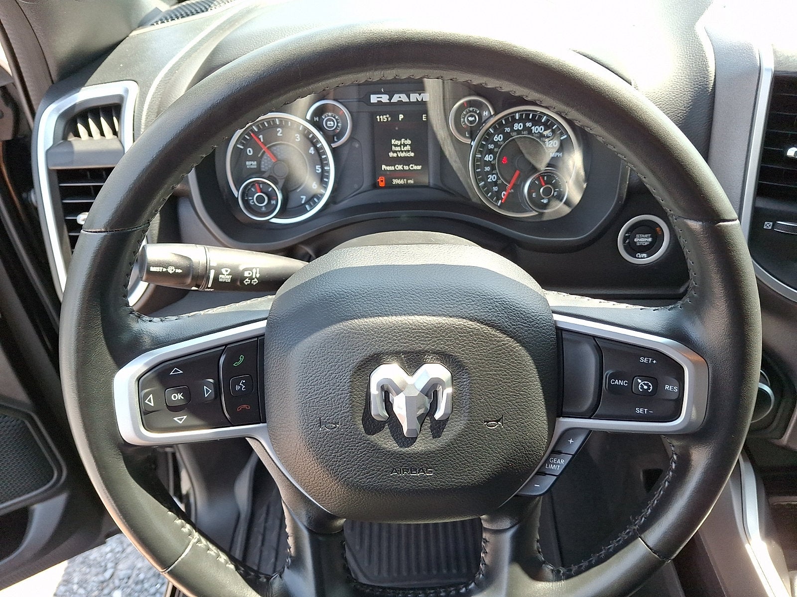 2023 RAM 1500 Big Horn Quad Cab 4x4 6'4' Box