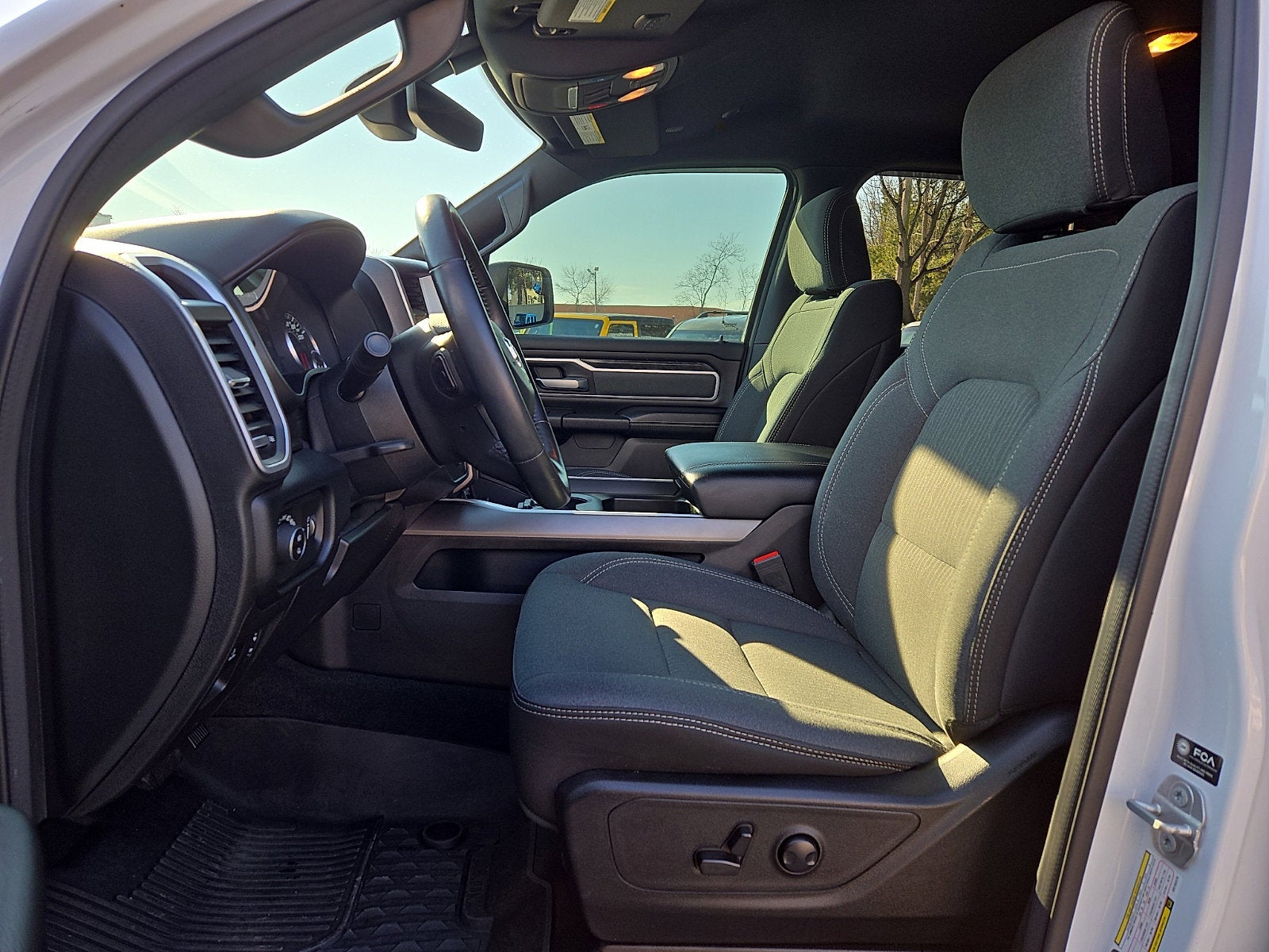 2022 RAM 1500 Big Horn Quad Cab 4x4 6'4' Box