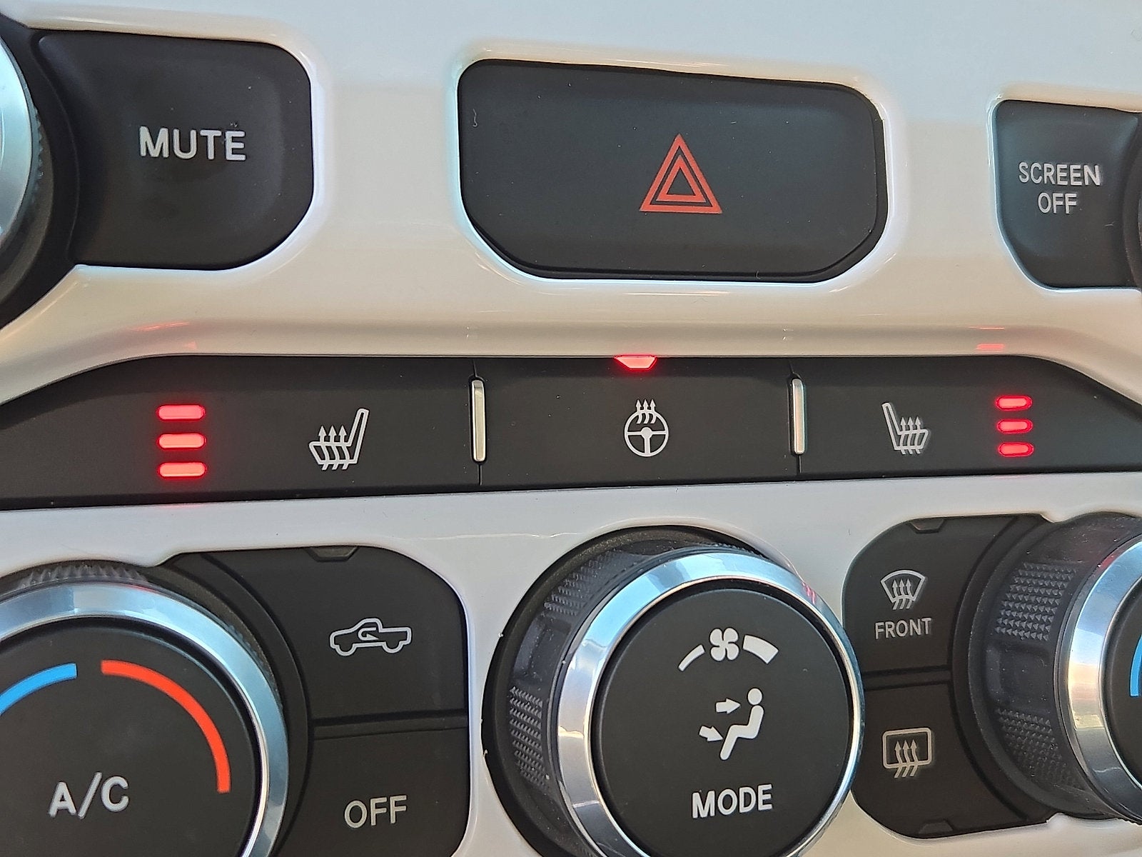 2022 RAM 1500 Big Horn Quad Cab 4x4 6'4' Box