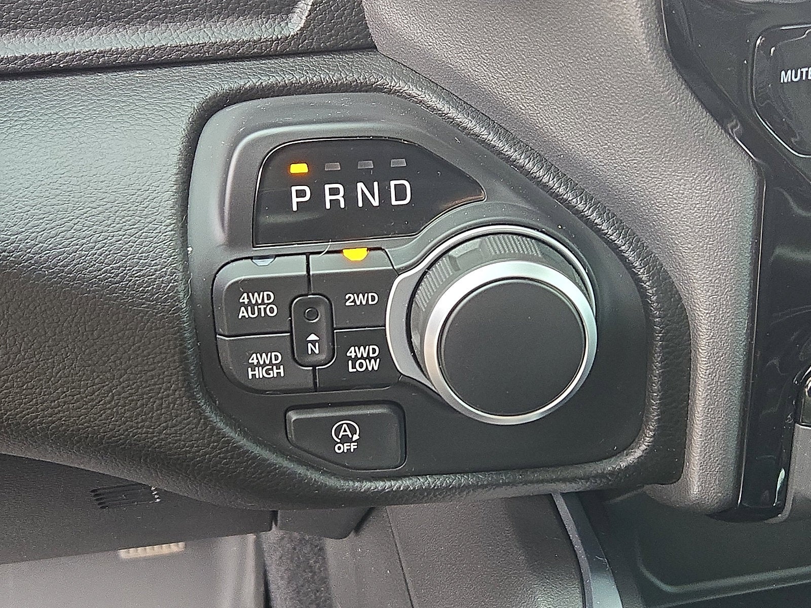 2025 RAM 1500 Big Horn Crew Cab 4x4 5'7' Box