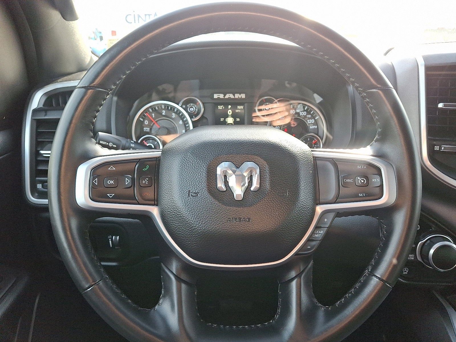 2022 RAM 1500 Big Horn Crew Cab 4x4 5'7' Box