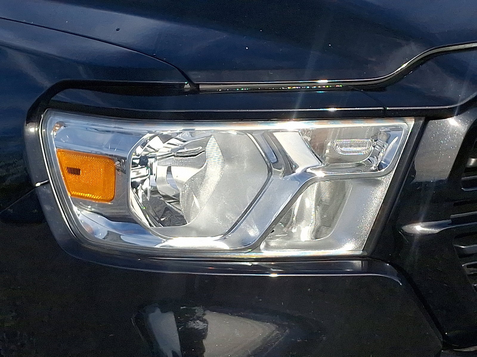 2022 RAM 1500 Big Horn Crew Cab 4x4 5'7' Box