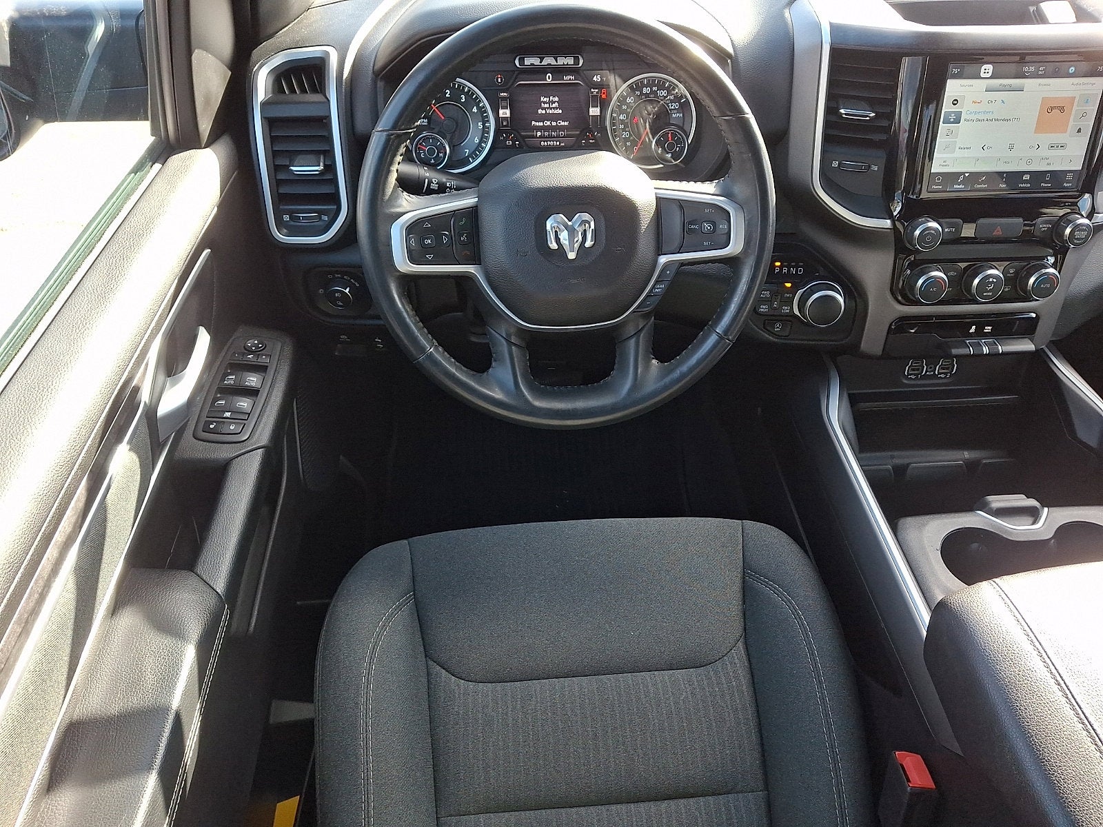 2022 RAM 1500 Big Horn Crew Cab 4x4 5'7' Box