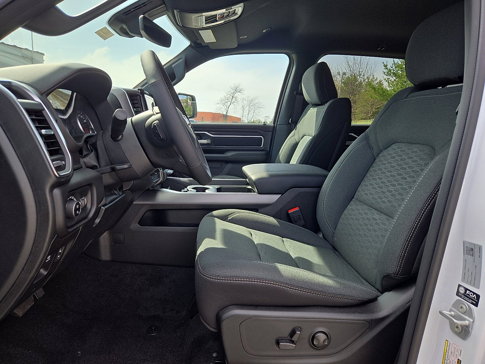 2026 RAM 1500 RAM 1500 BIG HORN CREW CAB 4X4 5'7' BOX