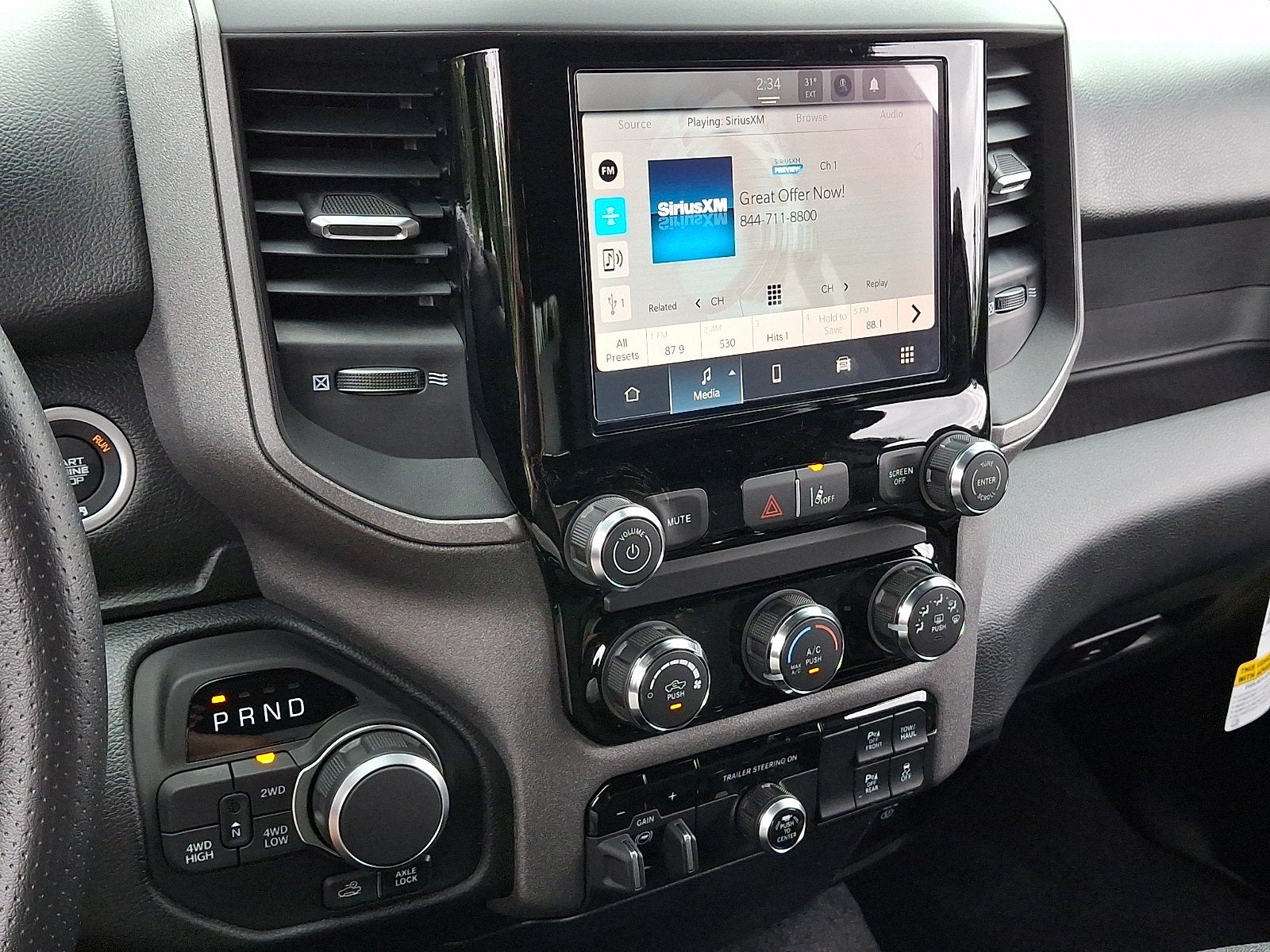 2027 RAM 1500 RAM 1500 WARLOCK CREW CAB 4X4 5'7' BOX
