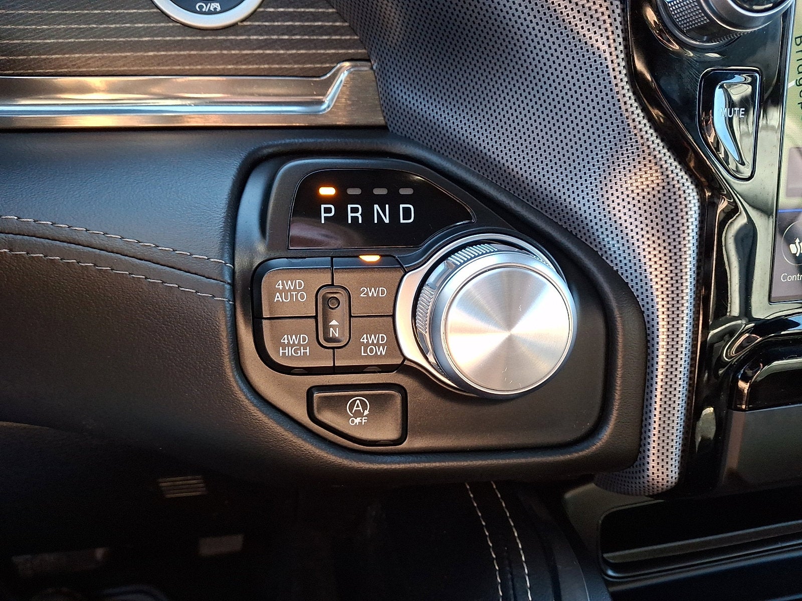 2021 RAM 1500 Limited Crew Cab 4x4 5'7' Box