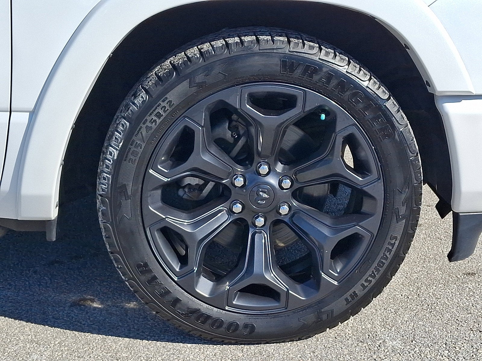 2021 RAM 1500 Limited Crew Cab 4x4 5'7' Box